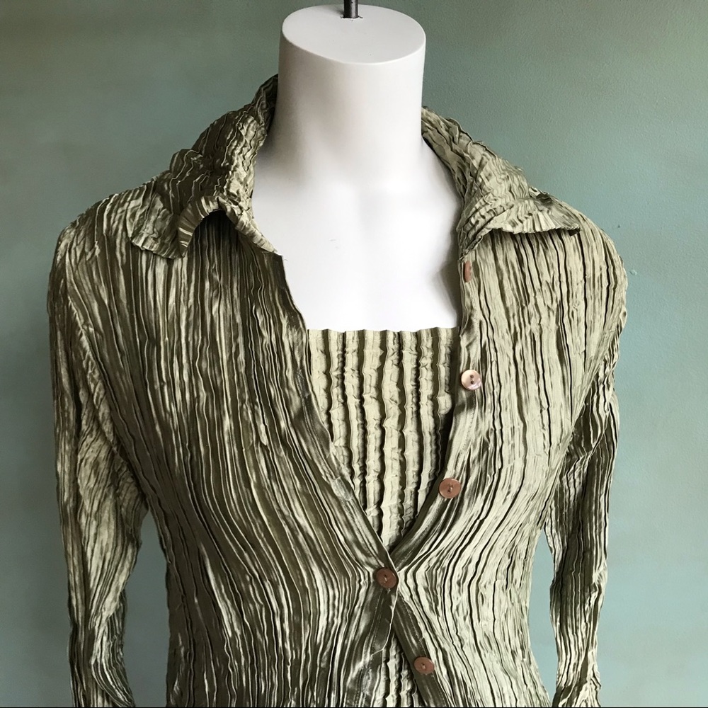 Jolie Mine, made in France, satin jacket and top